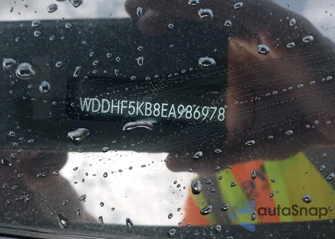 2014 Mercedes-Benz E 350 из США, поврежденный, VIN WDDHF5KB8EA986978